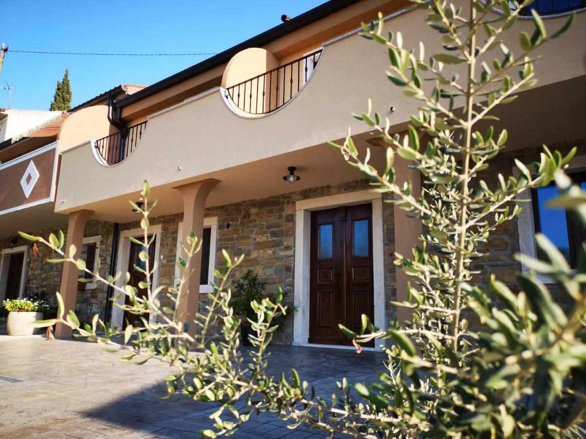 Gea Apartment